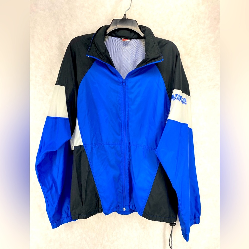 Nike vented lightweight jacket XL